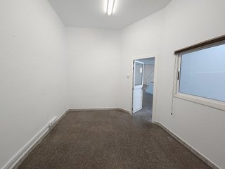 Local comercial en venta en Les Planes en Sant Joan Despí