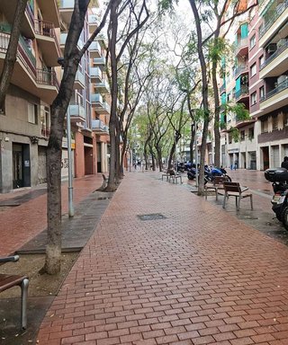Local comercial en venta en Navas en Barcelona