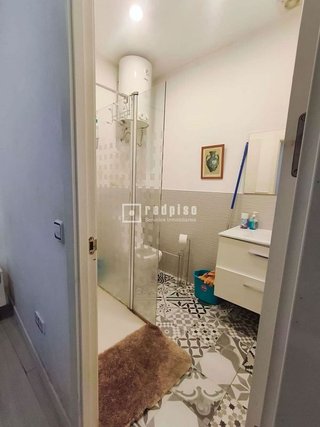Local comercial en venta en Vista Alegre en Madrid
