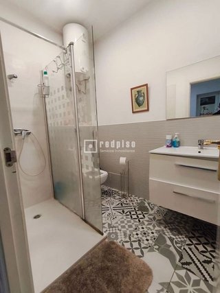 Local comercial en venta en Vista Alegre en Madrid