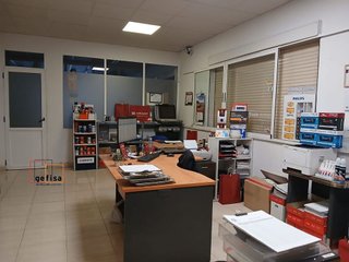Nave industrial en venta en Valdepeñas