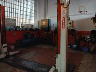 Nave industrial en venta en Valdepeñas