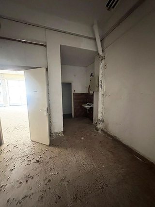 Local comercial en venta en Inmobiliaria - Barreda en Torrelavega