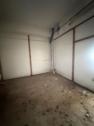 Local comercial en venta en Inmobiliaria - Barreda en Torrelavega