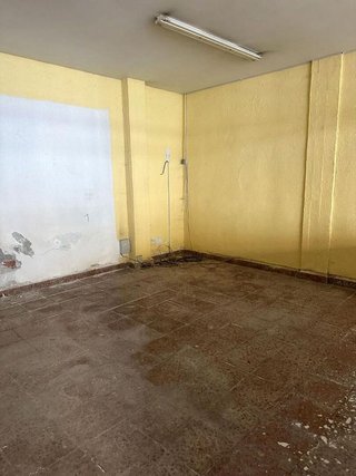 Local comercial en venta en Inmobiliaria - Barreda en Torrelavega