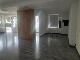 Local comercial en venta en La Serna en Fuenlabrada