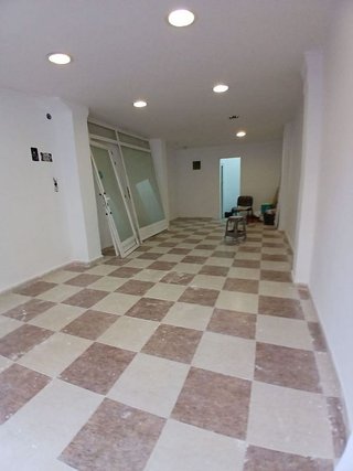 Local comercial en venta en Zona Avenida al Vedat en Torrent