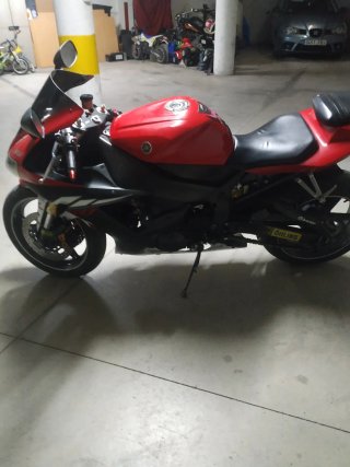 Yamaha R1 2003 Inyección