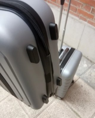 Maleta cabina + neceser, ruedas giratorias
