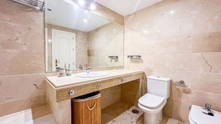 Piso en alquiler en Los Naranjos - Las Brisas en Marbella