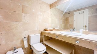 Piso en alquiler en Los Naranjos - Las Brisas en Marbella