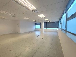 Oficina en alquiler en Les Planes en Sant Joan Despí