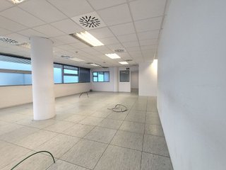 Oficina en alquiler en Les Planes en Sant Joan Despí