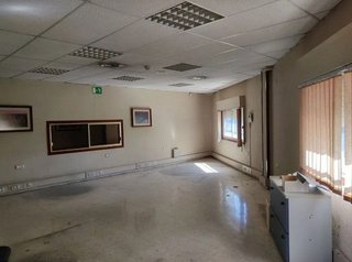 Nave industrial en venta en Renfe - Bulevar 1º y 2º Fase en Jaén