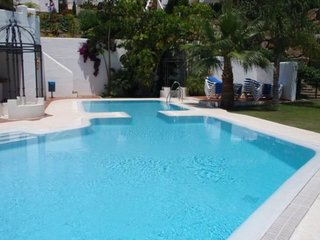 Casa adosada en venta en Istán