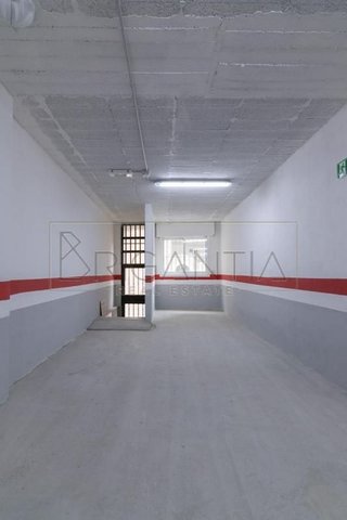Garaje en venta en Los Castros - Castrillón - Eiris en Coruña (A)