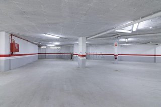 Garaje en venta en Los Castros - Castrillón - Eiris en Coruña (A)