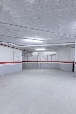 Garaje en venta en Los Castros - Castrillón - Eiris en Coruña (A)