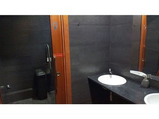Local comercial en venta en Vinyets - Molí Vell en Sant Boi de Llobregat