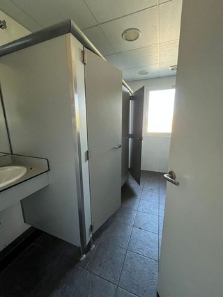 Oficina en venta en Colores - Entreparques en Sevilla