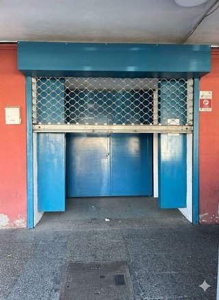 Oficina en venta en Colores - Entreparques en Sevilla