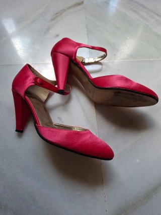 Zapatos tacón fucsia Talla 37