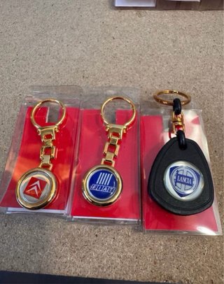 Llaveros de Coche Nissan, Renault, Mazda