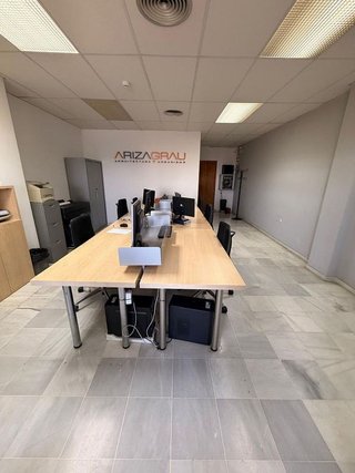 Oficina en venta en Parque Alcosa - Jardines del Edén en Sevilla