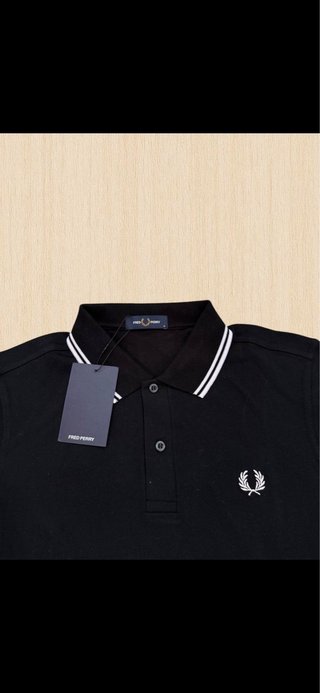 Polo Fred Perry Negro Nuevo con etiquetas