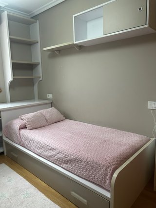 Mueble juvenil blanco y beige