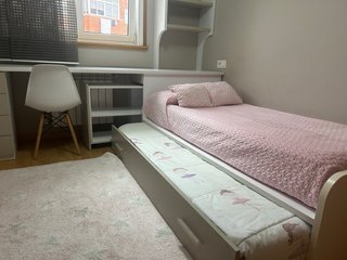 Mueble juvenil blanco y beige