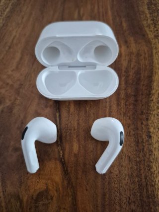 AirPods 4 Apple Blancos Poco Uso