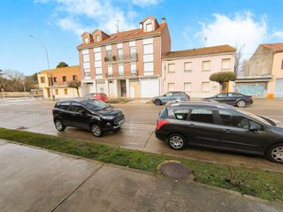 Casa adosada en venta en Venta de Baños
