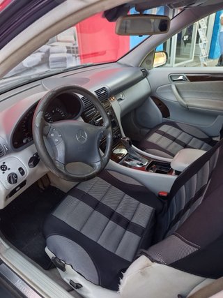 Mercedes-Benz Clase C 2003