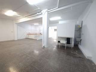Local comercial en venta en Les Planes en Sant Joan Despí