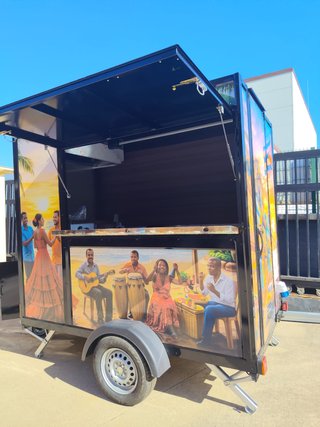 FOOD TRUCK PERSONALIZADO FABRICAMOS A MEDIDA