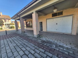 Local comercial en venta en Arturo Eyres - La Rubia en Valladolid