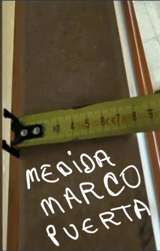 Puerta madera con cristal