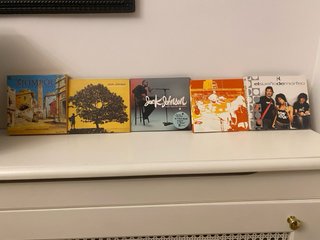 Lote de 128 Cds (en 93 cajas) generos diversos