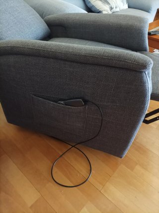 Butaca abatible con motor, muy poco uso.