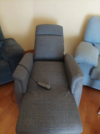 Butaca abatible con motor, muy poco uso.