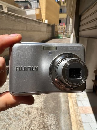 Fujifilm Fotocamera Digitale 10.2 MP compatta