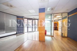 Local comercial en alquiler en Centre en Badalona