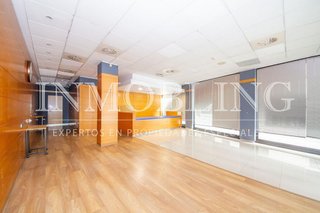 Local comercial en alquiler en Centre en Badalona