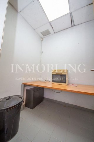 Local comercial en alquiler en Centre en Badalona