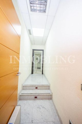 Local comercial en alquiler en Centre en Badalona