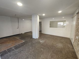 Local comercial en venta en Nucli Urbà en Esparreguera
