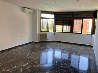 Piso en alquiler en Pajaritos - Plaza de Toros en Granada