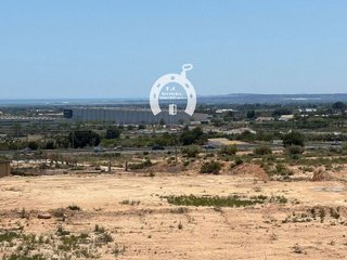 Terreno en venta en Ciutat Universitària en Elche