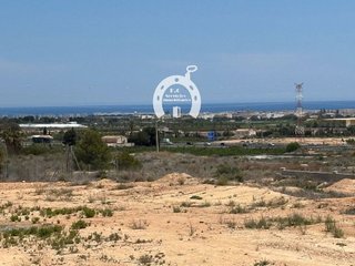 Terreno en venta en Ciutat Universitària en Elche